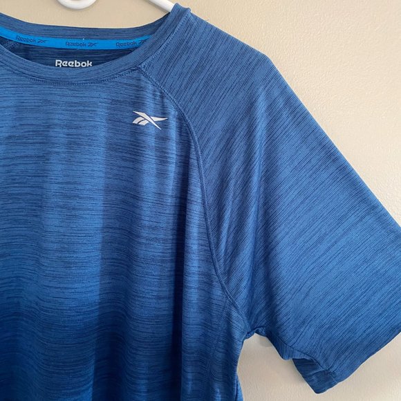 Reebok heathered blue performance workout shirt - Picture 2 of 5